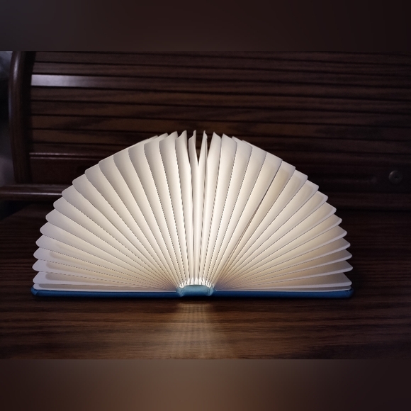 🟢3/$11 LED Creative Book Light - Picture 7 of 10